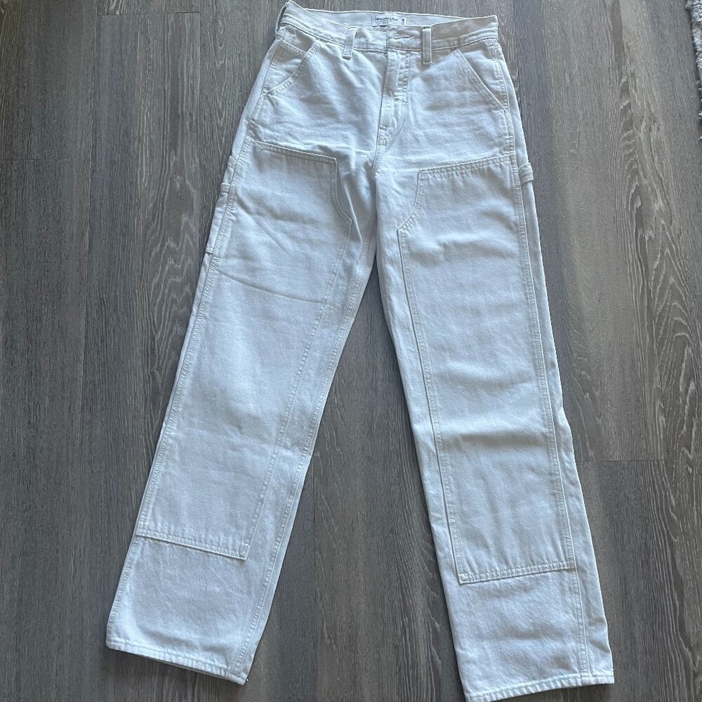 Abercrombie mid rise slouchy jean size 26 long